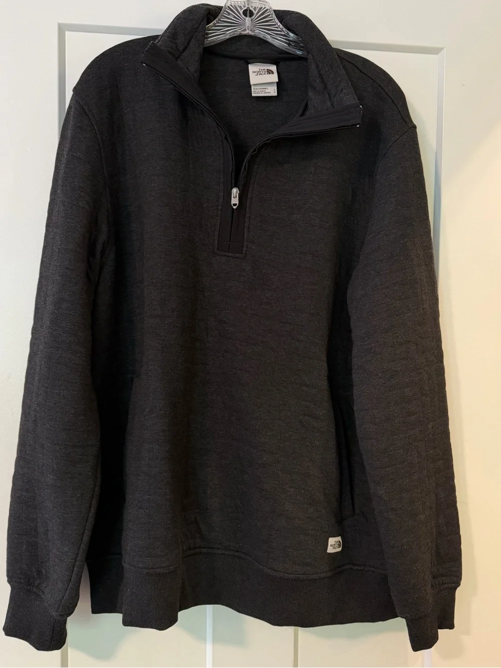 NWOT The North Face Charcoal Grey Quilted Quarter-Zip Pullover - Picture 1 of 5